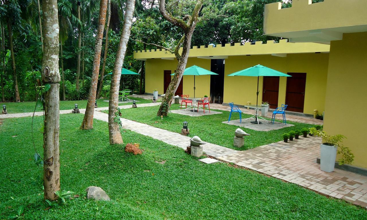 Bridge Hotel Negombo Kimbulapitiya Bagian luar foto