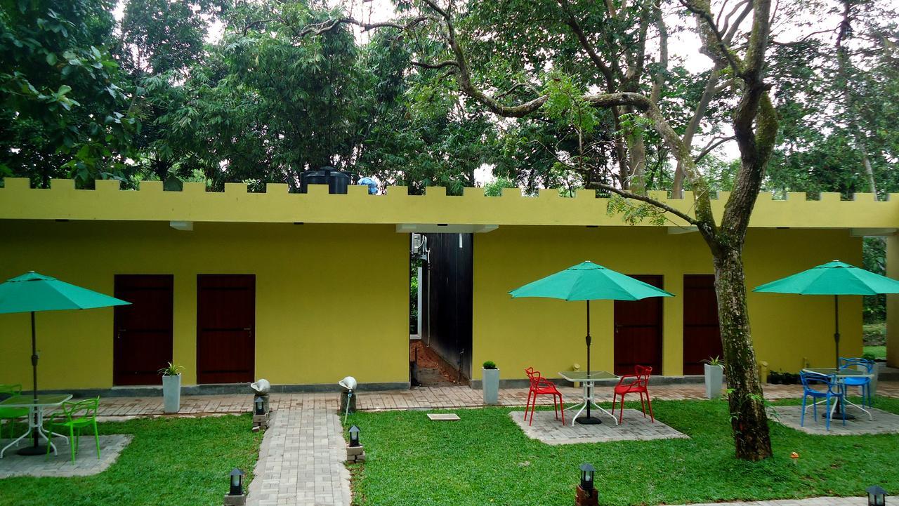 Bridge Hotel Negombo Kimbulapitiya Bagian luar foto