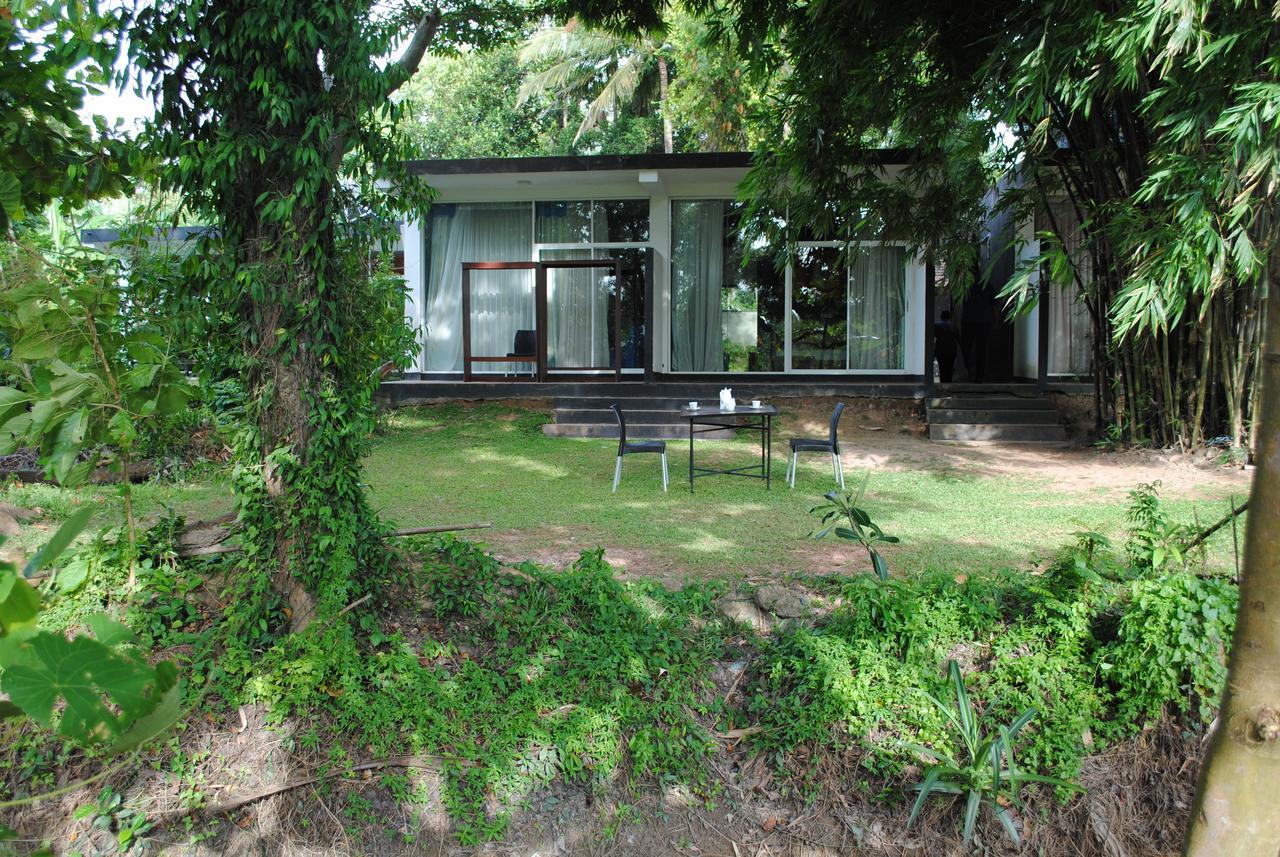 Bridge Hotel Negombo Kimbulapitiya Bagian luar foto