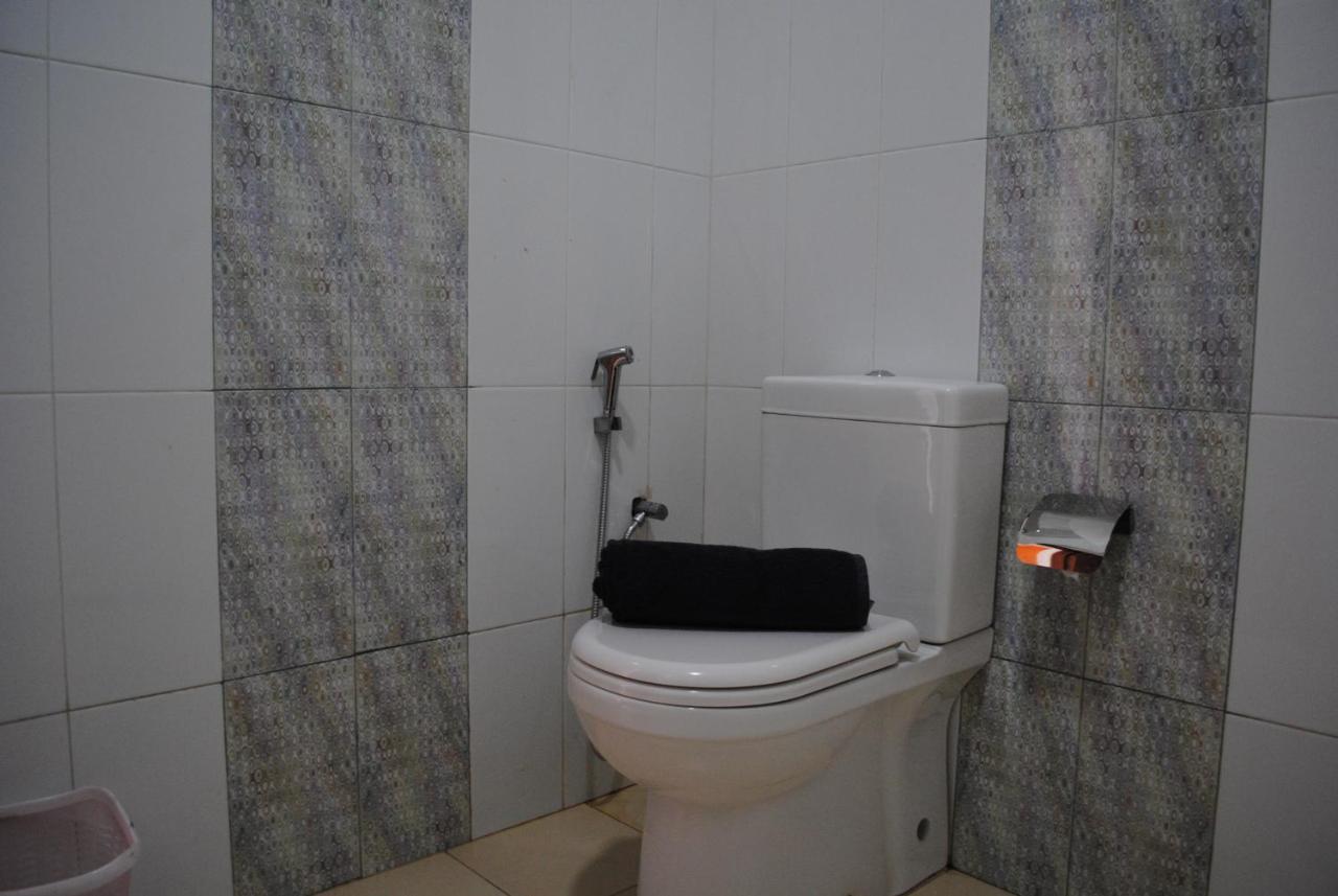 Bridge Hotel Negombo Kimbulapitiya Ruang foto