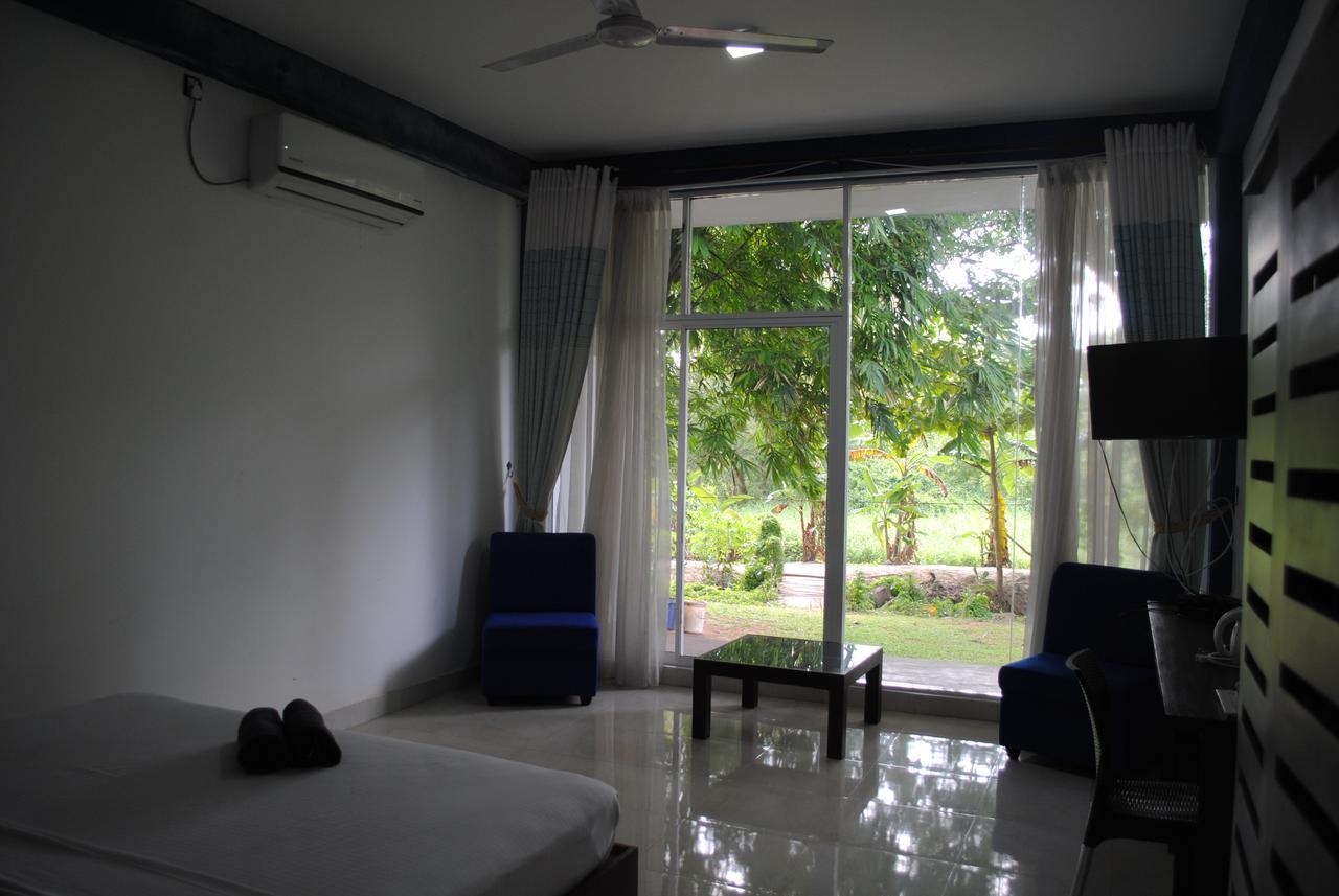 Bridge Hotel Negombo Kimbulapitiya Ruang foto